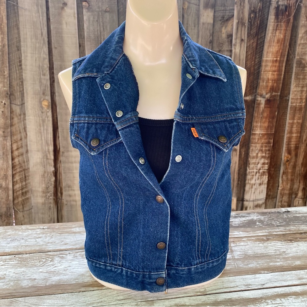 Vintage 80s dark blue denim Levis vest, pockets, snap front, biker hottie, Small